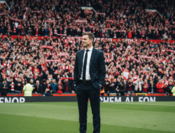 Heboh Michael Carrick: Dari Legenda Lapangan Hijau Menuju Aktor Kunci Kebangkitan Manchester United